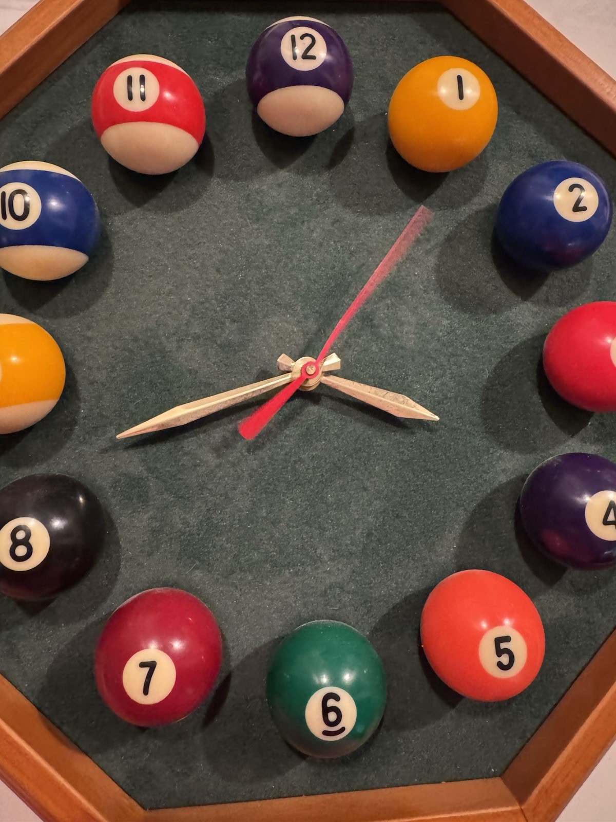 Octagon Billiards Wood Wall Clock Green Felt Face Analog Arabic Battery Operated