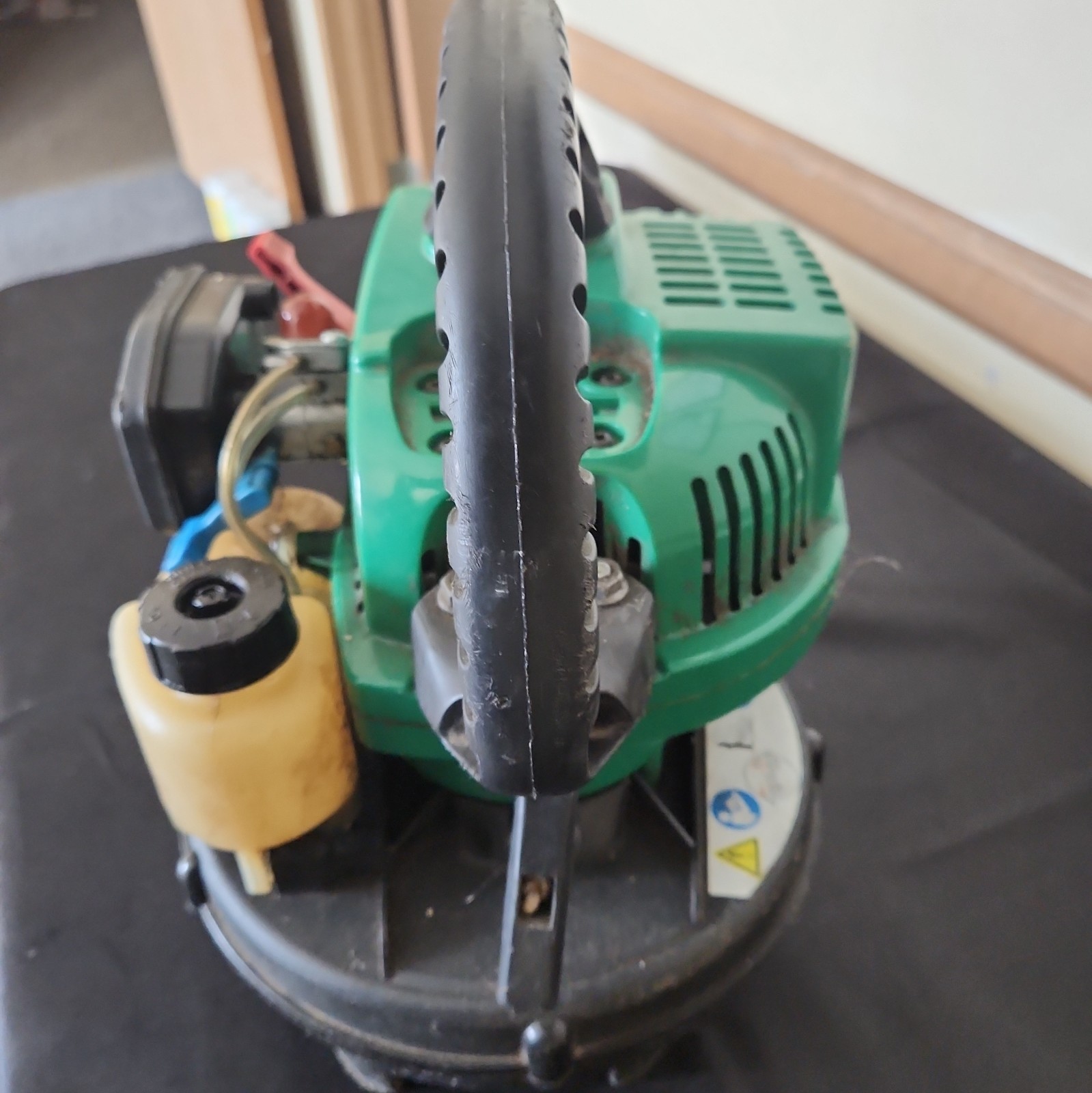 WEED EATER FEATHERLITE GAS BLOWER FL1500LE 23CC 150 MPH WORLDS LIGHTEST