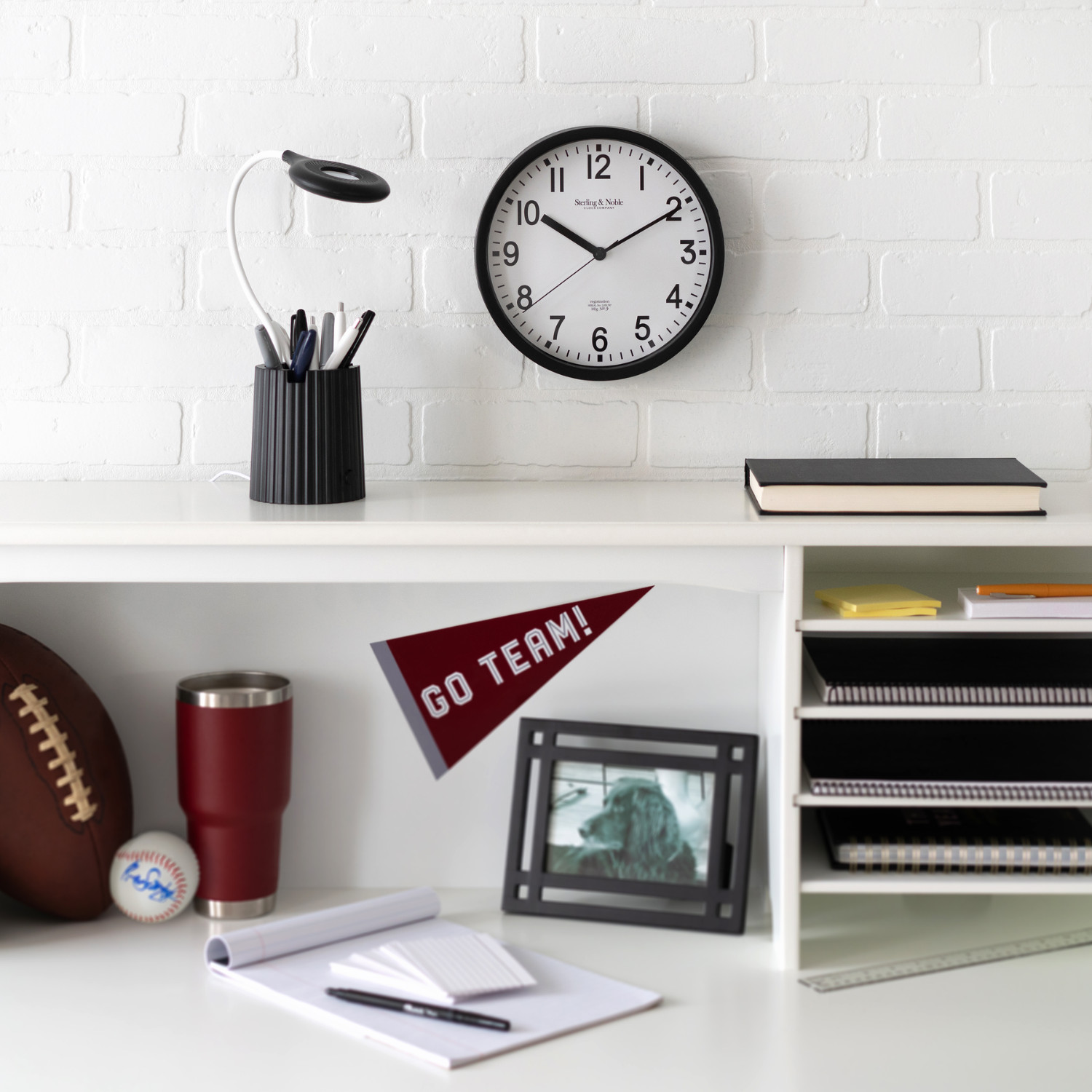 NEW 8.78″ Basic Indoor Analog Round Modern Wall Clock, Black (FAST SHIPPING)