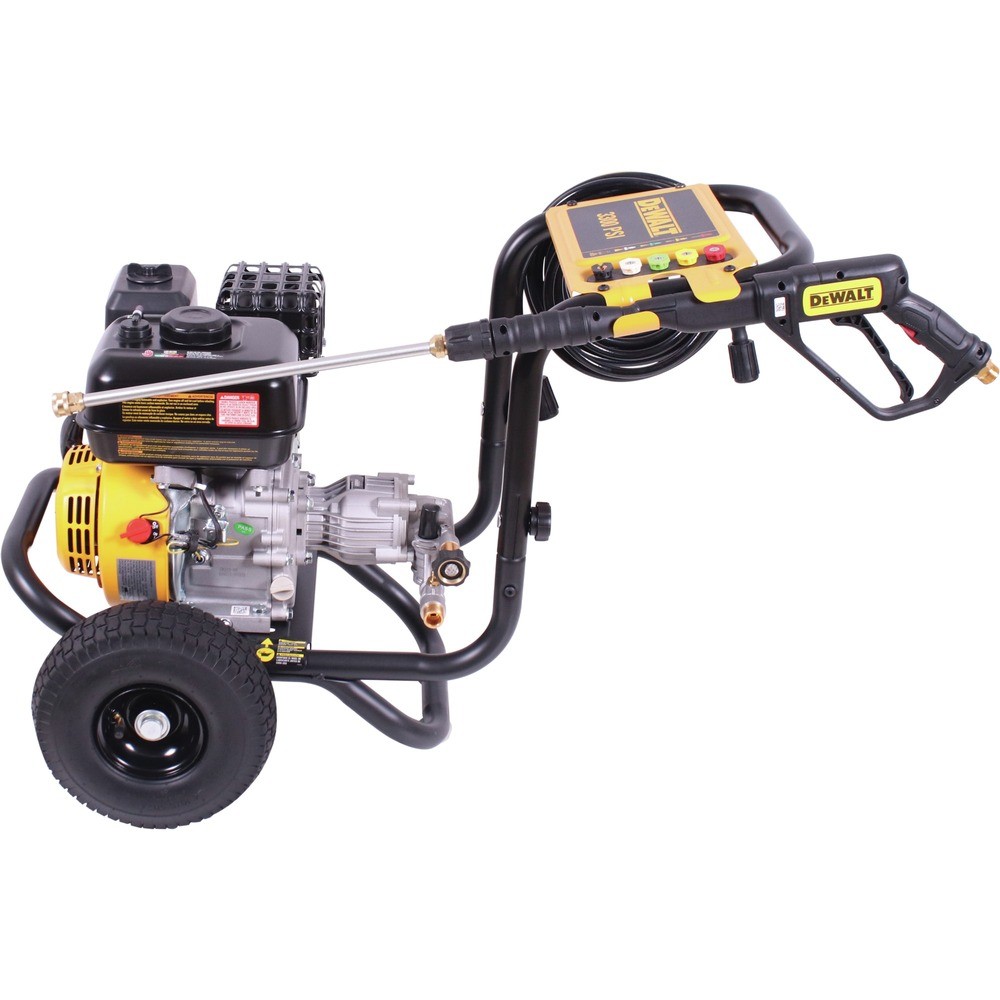 DEWALT 61147S 3300 PSI 2.4 GPM Cold Water Gas Pressure Washer New
