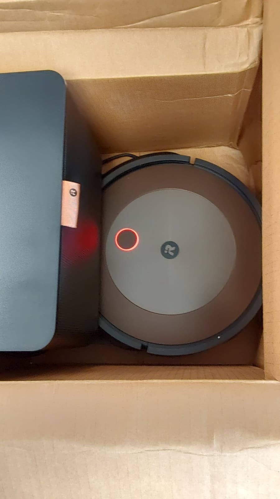 IRobot Roomba j9+ Self-Emptying Robot Vacuum (PLEASE READ)
