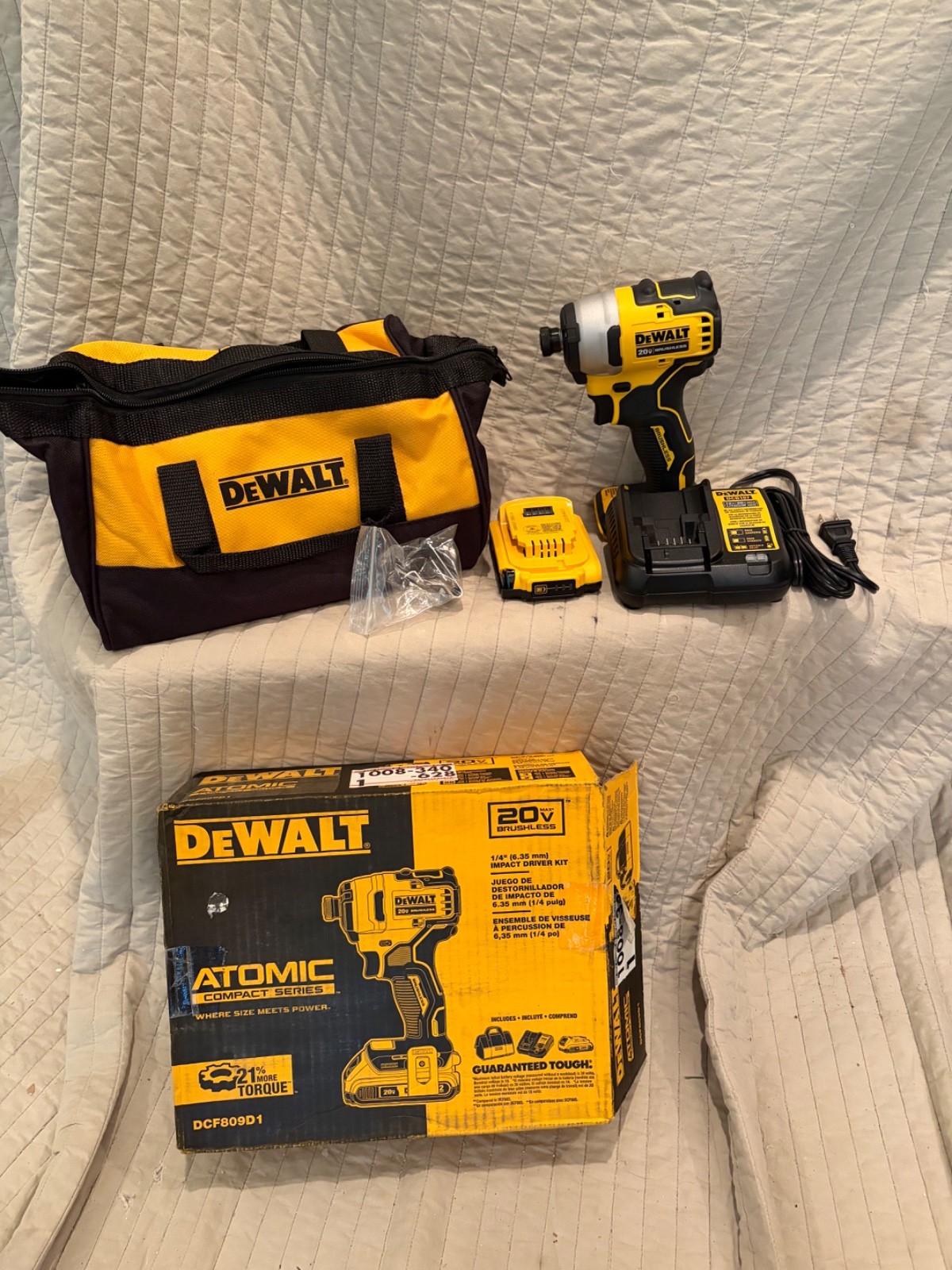 DEWALT Atomic 20V Max Lithium-Ion Brushless Compact 1/4 in. Impact Driver Kit