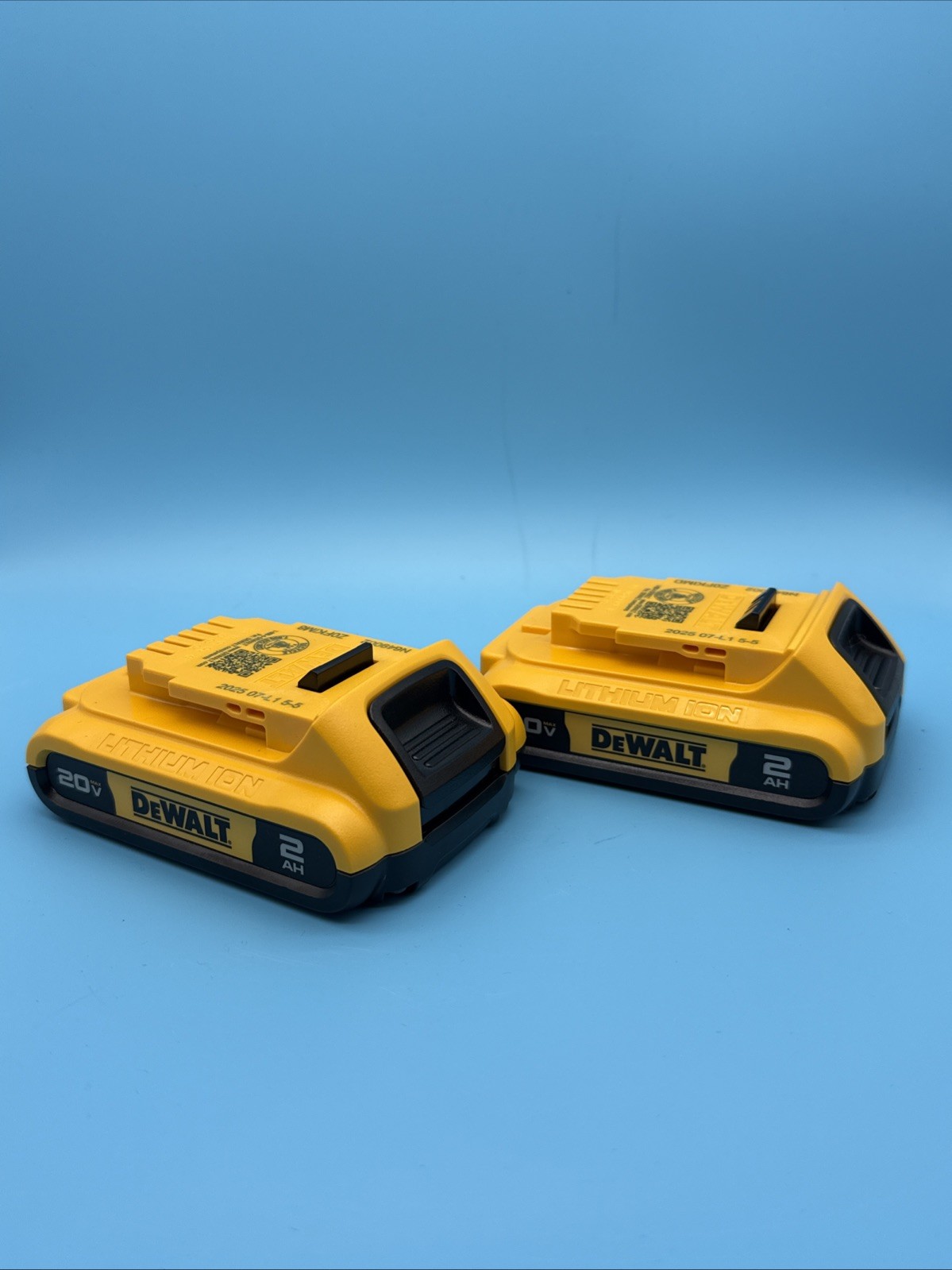 DEWALT DCB203-2 20V 2Ah Lithium-Ion Battery – 2 Pack