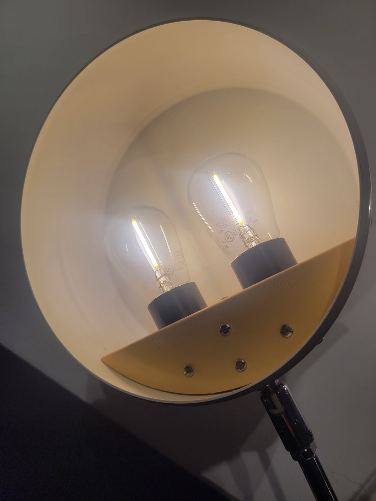 Ateljé Lyktan 1960s lamp Anders Pehrson Simris Olympia Leather Base Metal Shade