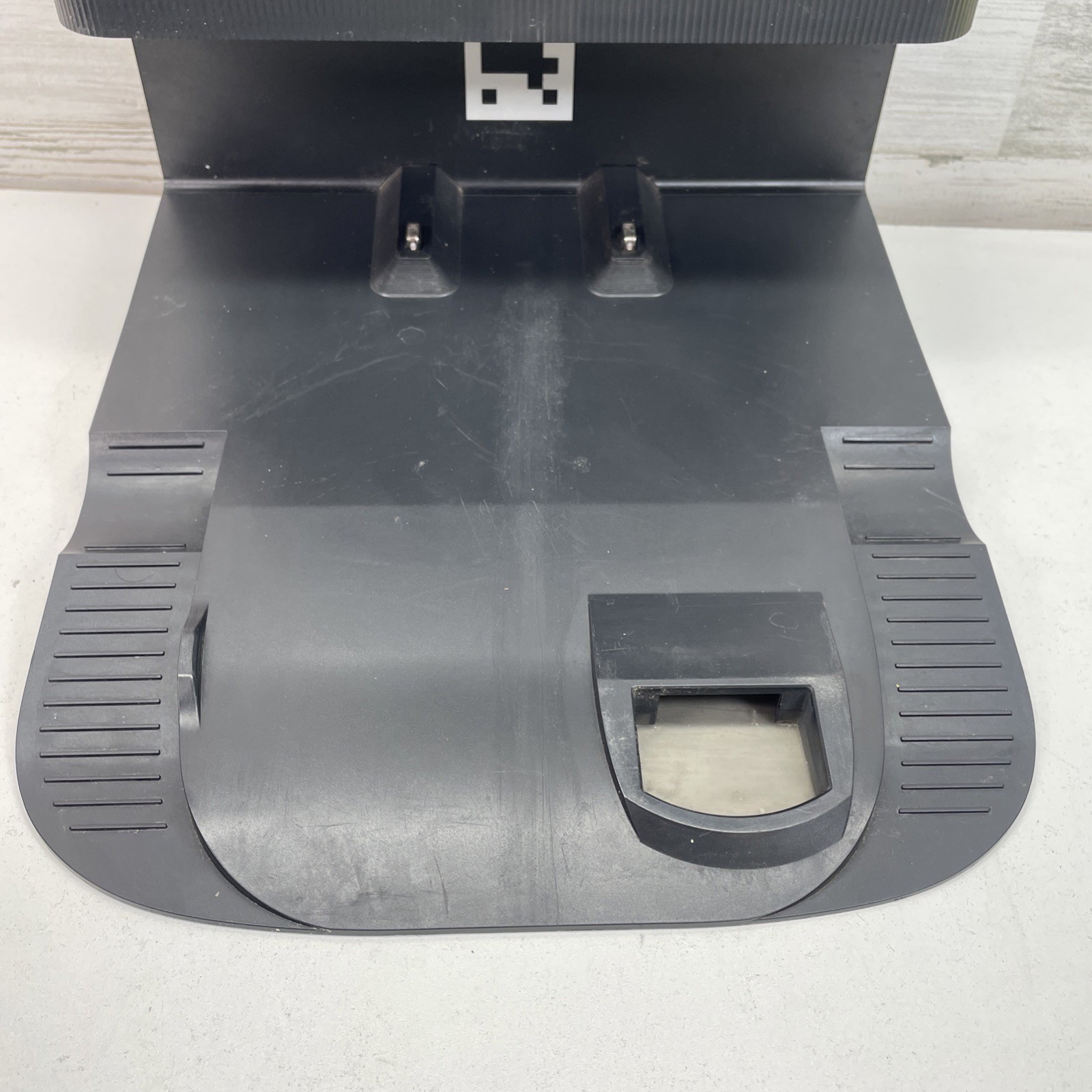 iRobot Roomba j7+ Robot Vacuum RVE-Y1 w/ Clean Base Self Empty Dock Tested