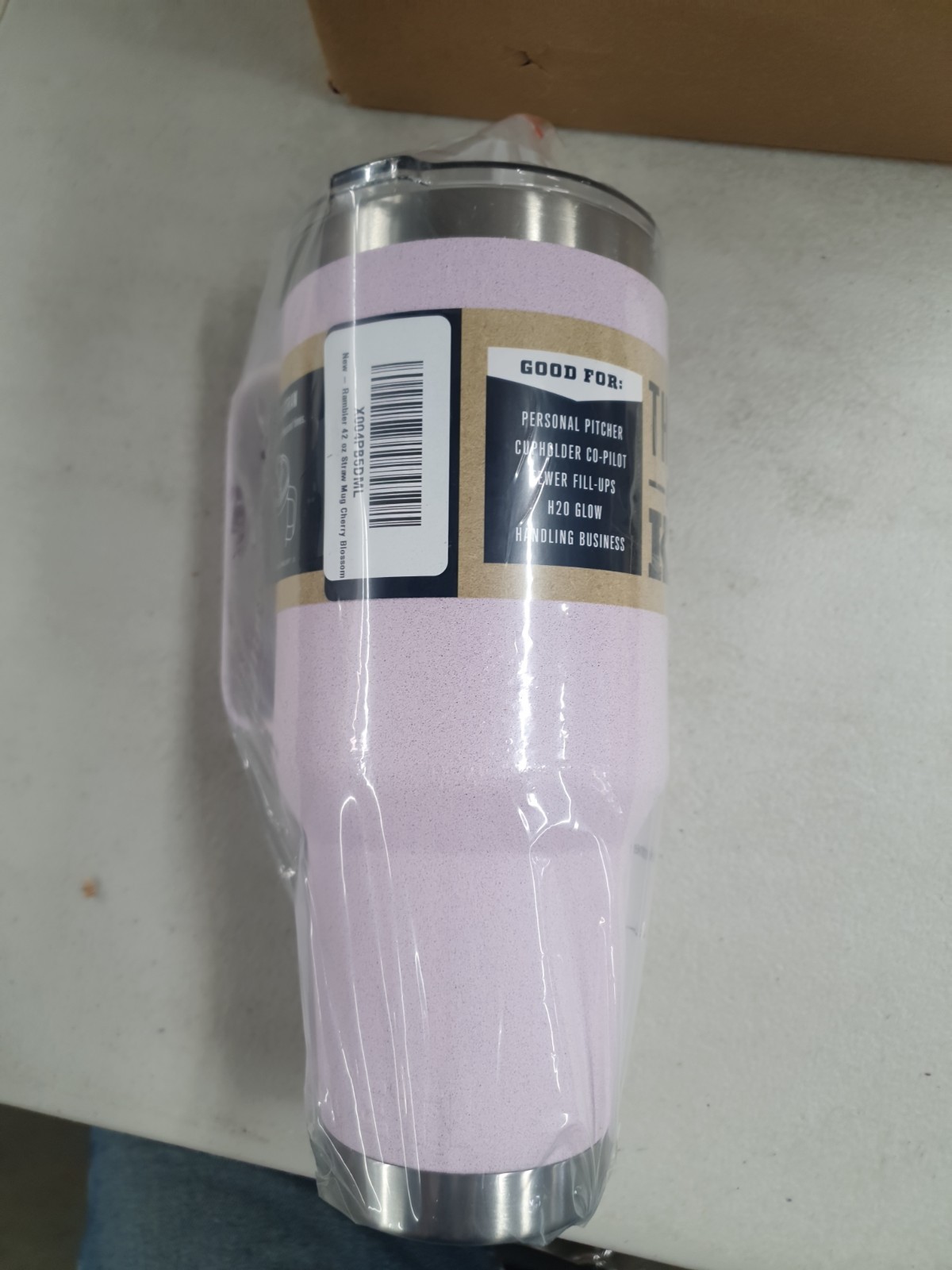 YETI 42 oz Rambler With Handle Straw Cherry Blossom Textured Pink