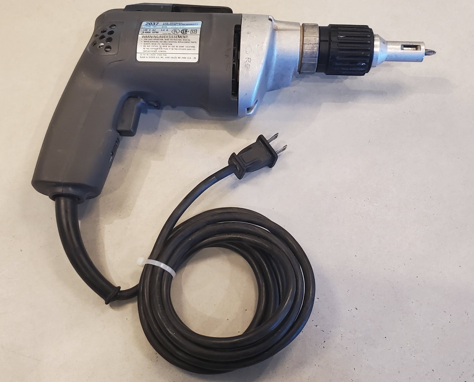 Black & Decker 2037 Corded Electric Drywall Screwdriver 0-4000 rpm. Made In USA