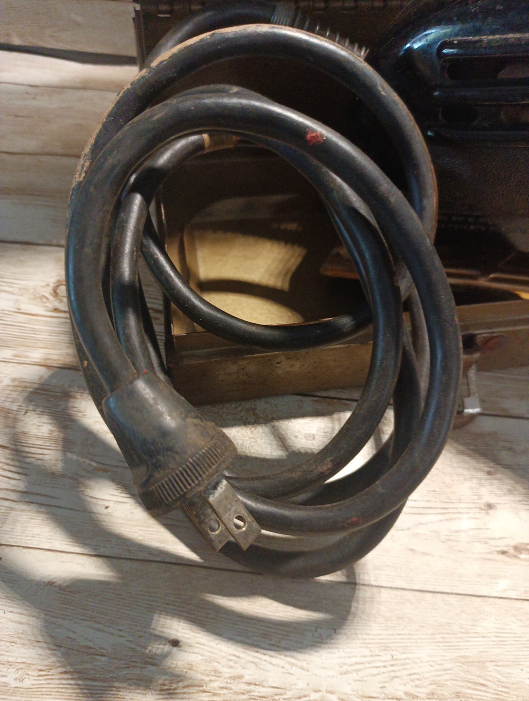Vintage WEN Electric Power Hand Sander 404 With Metal Case Complete