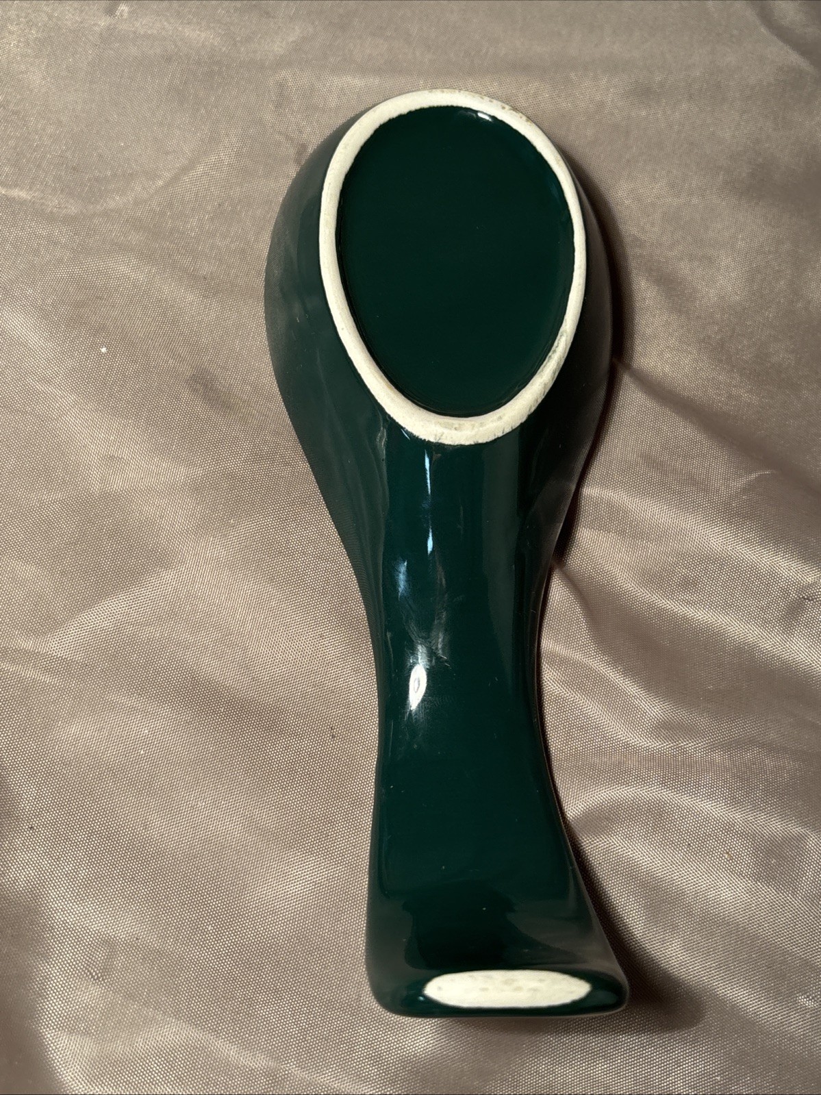 Green Solid Ceramic Spoon Rest Traditional Food Theme Less Than 10 in