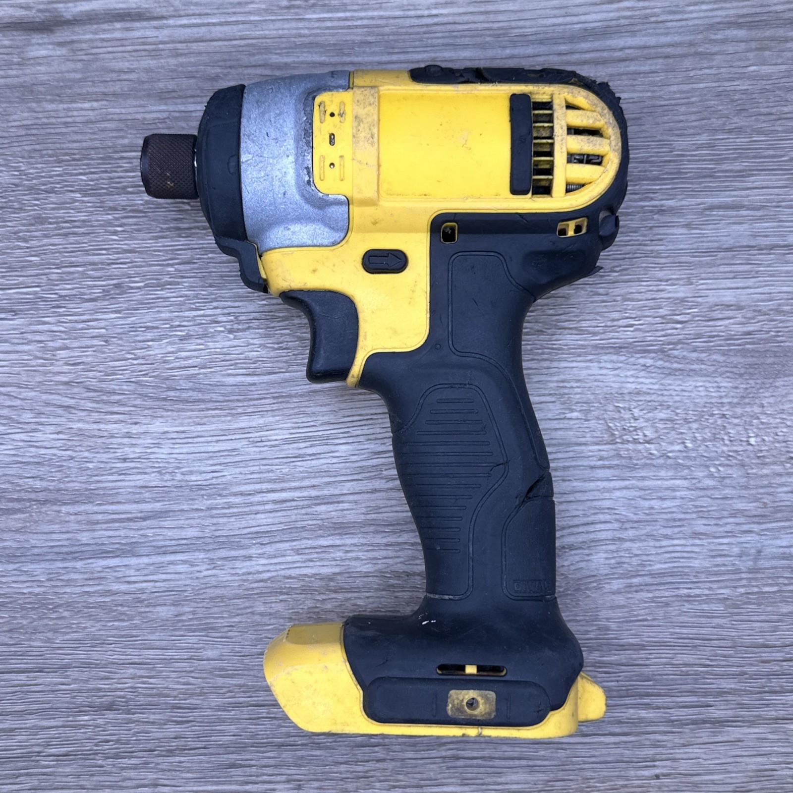 Dewalt DCF885 1/4 Impact Driver Drill Tool Only No Battery Or Charger