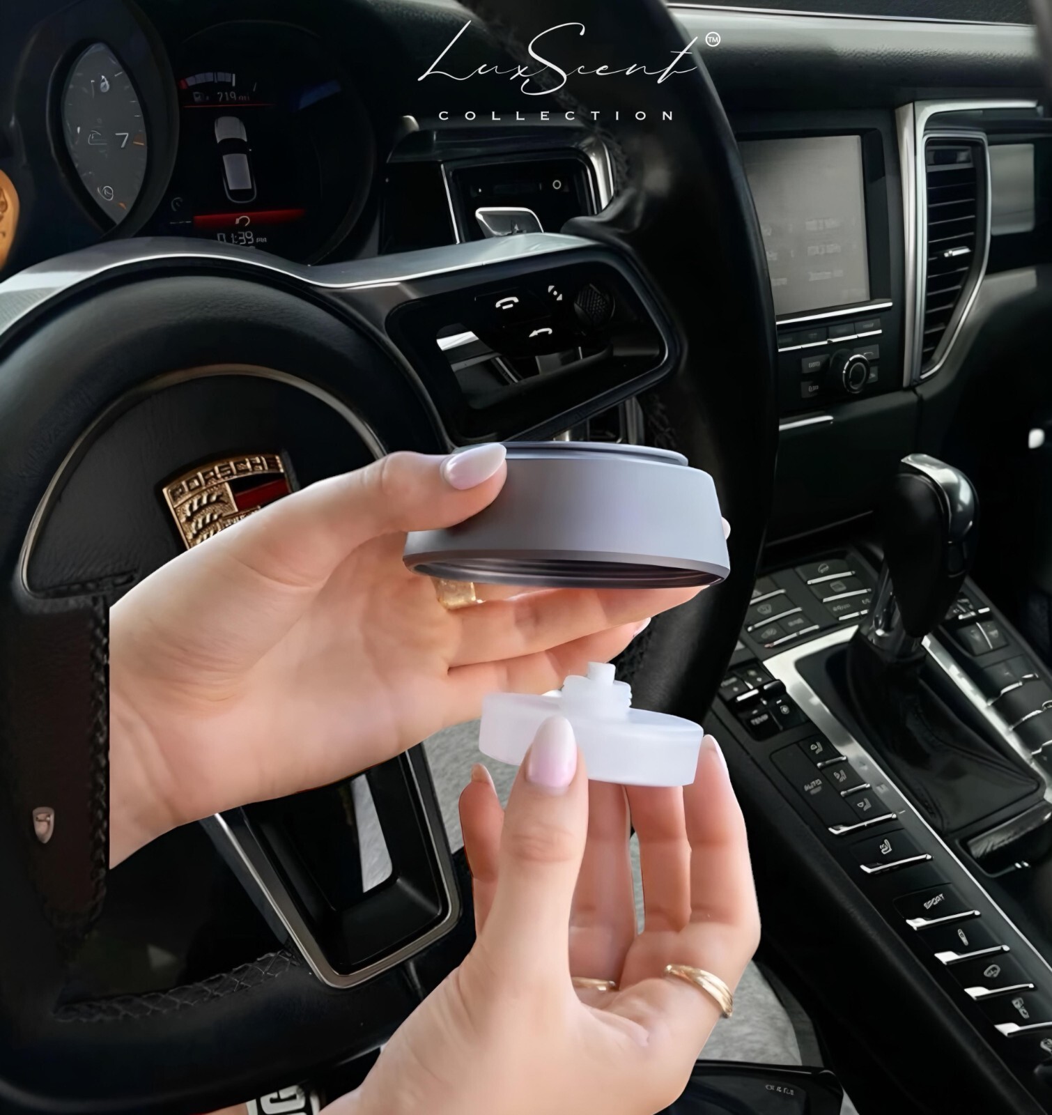 Aroma360 Smart Car Diffuser W/ Ultrasonic Scenting Nanotechnology /20ml Included