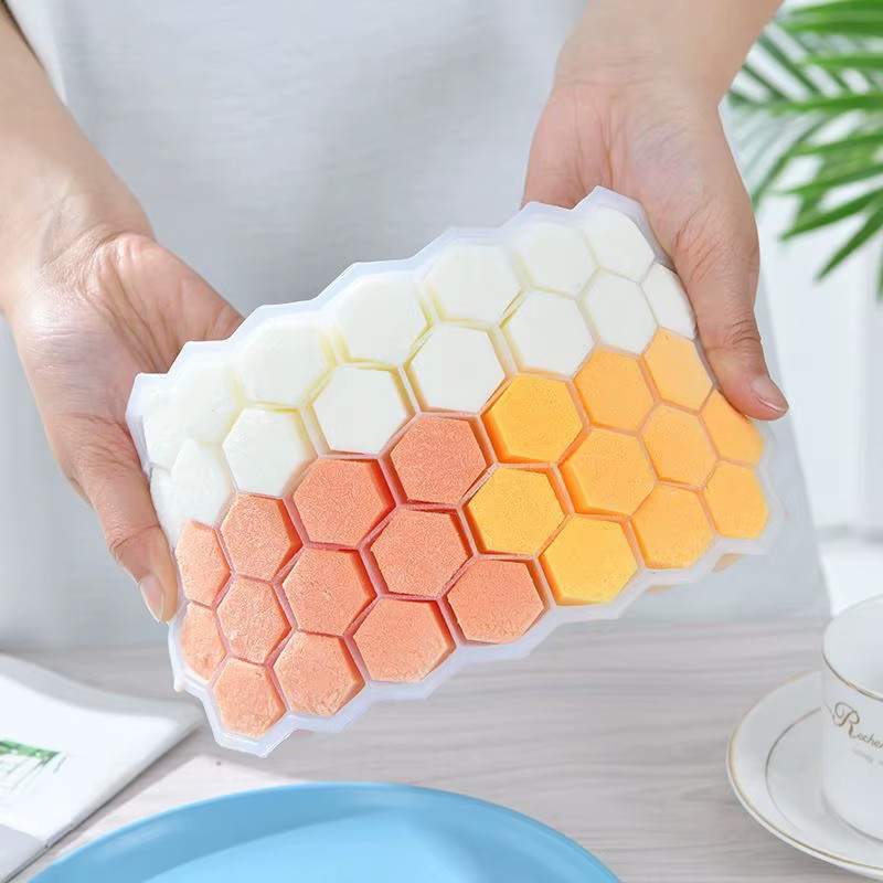 148-Cube Silicone Ice Tray Large-Capacity Reusable Ice Maker Mold with Lid