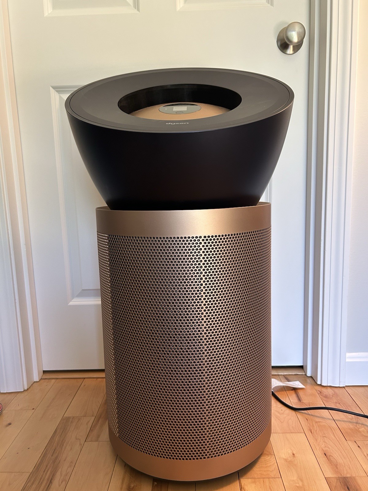 Dyson Pure Cool DP04 Tower Air Purifier HEPA/Carbon Wi-Fi Alexa Black/Gold.