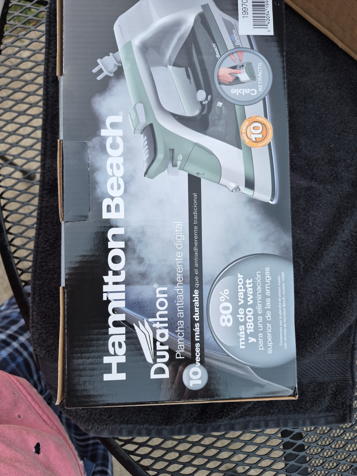 Hamilton Beach 19902R 1700W Digital Iron with Retractable Cord