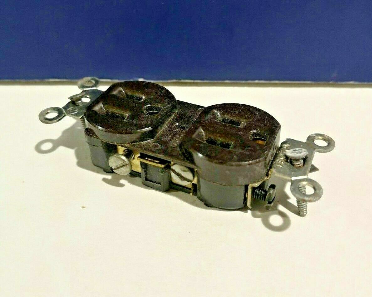 10-PK Leviton BROWN Duplex Receptacle Outlet 15A NEMA 5-15R 125V NOS NEW 5320