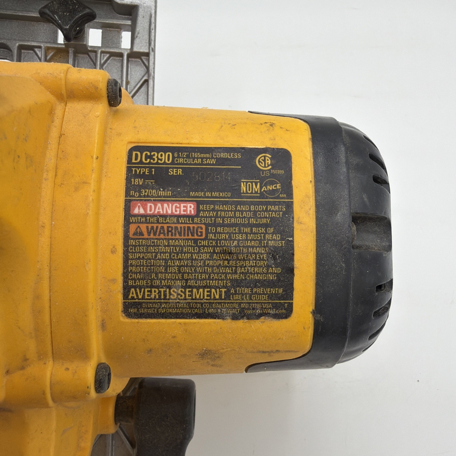 DeWALT DC390 18V Cordless 6-1/2″ Circular Saw No Battery Tool Only WORKING