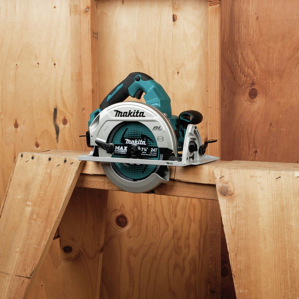 Makita 18V X2 LXT 7-1/4″ Circular Saw Kit (5 Ah) XSH06PT-R Certified Refurbished