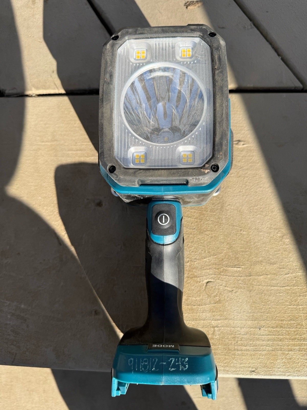 Makita DML812 Flashlight Tool Only – See Photos And Read Description.
