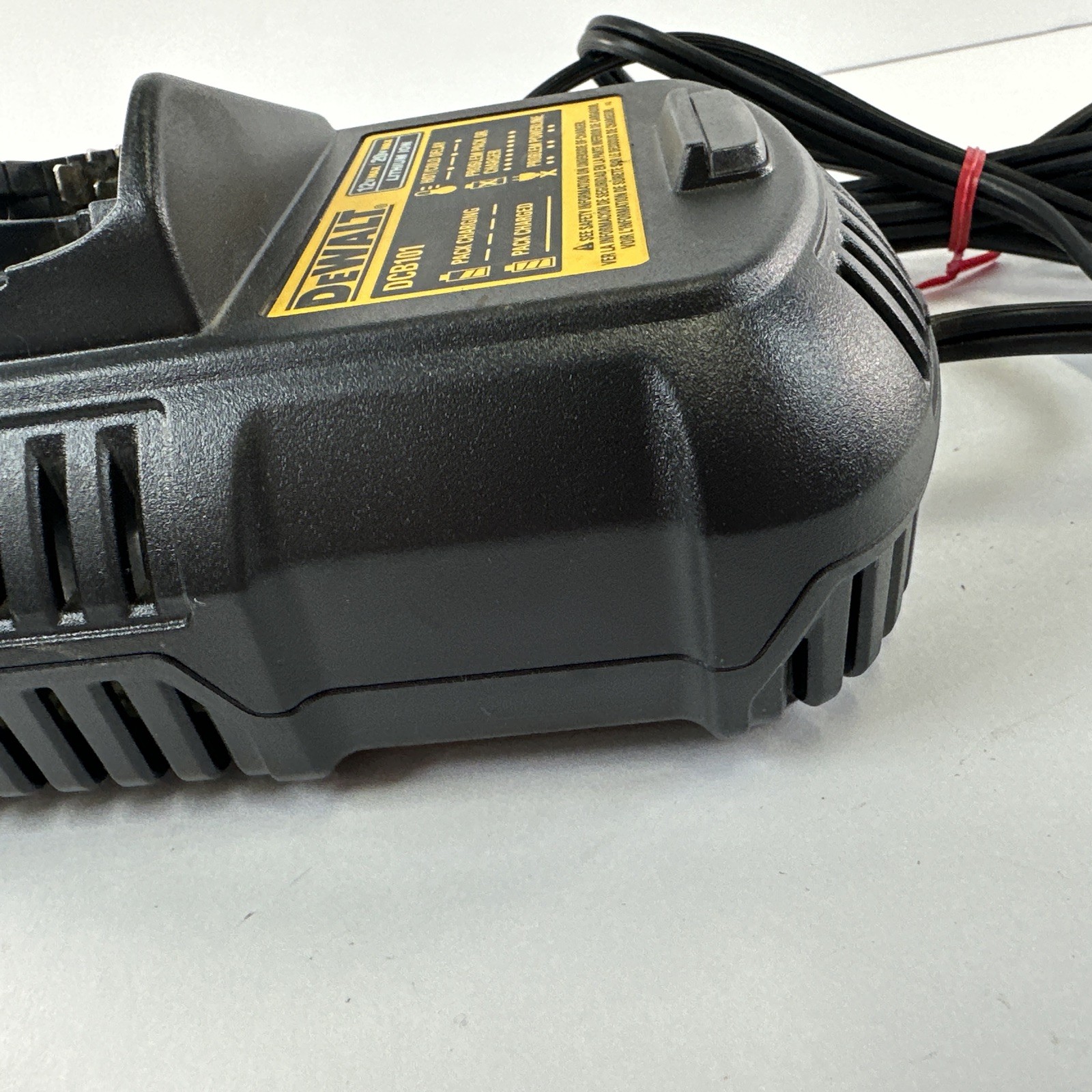 DEWALT DCB101 12V MAX 20V MAX Lithium-Ion Battery Charger Tested