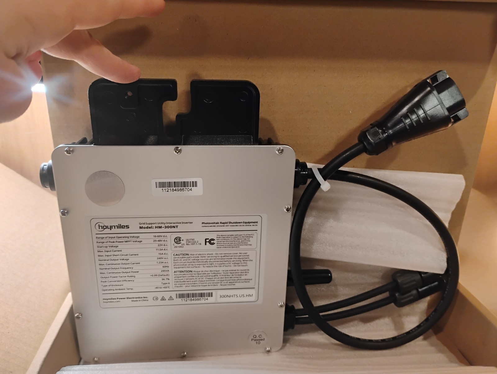 Hoymiles HM-300NT Microinverter 1-in-1 Single Phase Grid Tie – Fast Ship