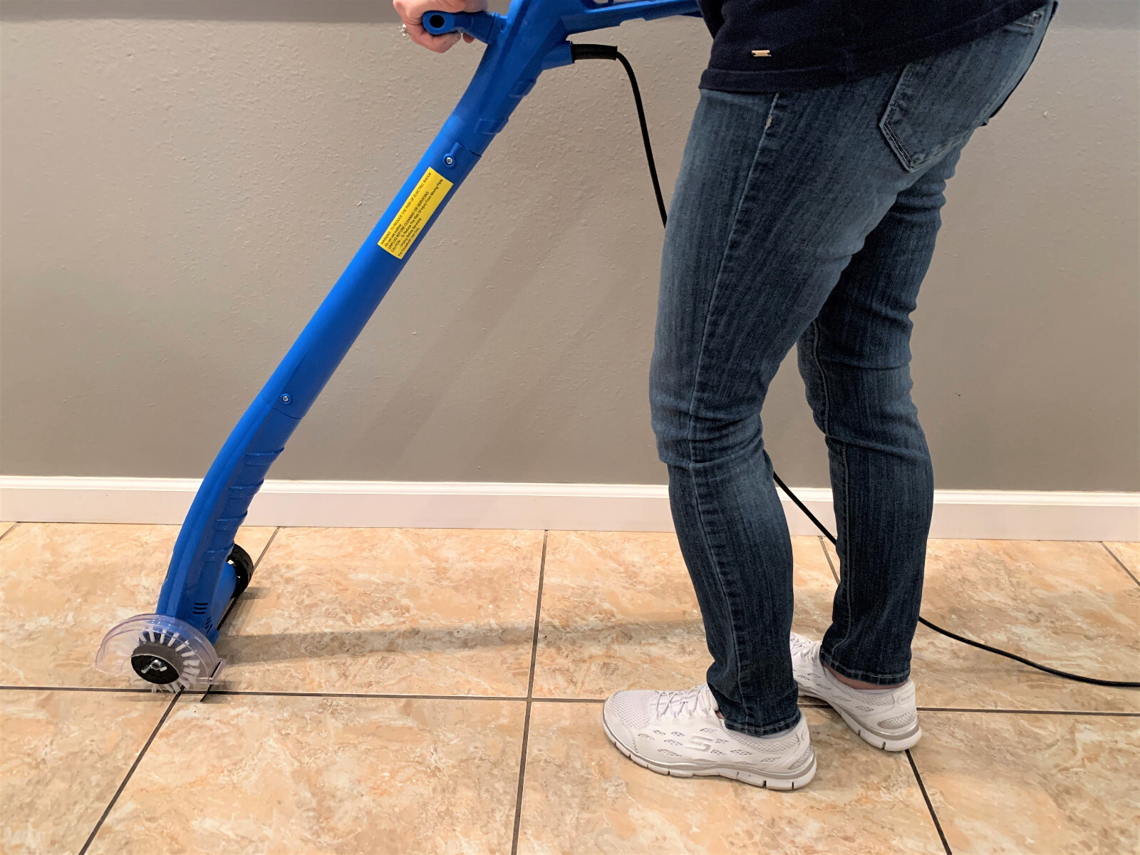 Refurbished Grout Groovy Electric Stand Up Tile Grout Cleaning Machine