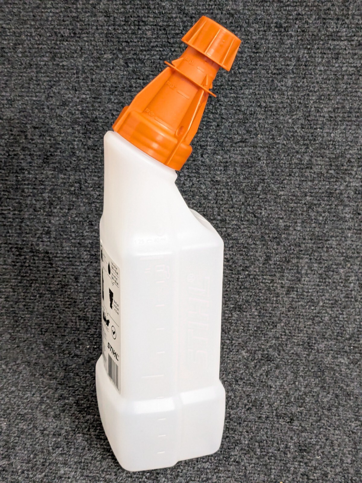 OEM Stihl GAS/FUEL 2 STROKE OIL 50:1 MIXING BOTTLE – 0000 881 9411