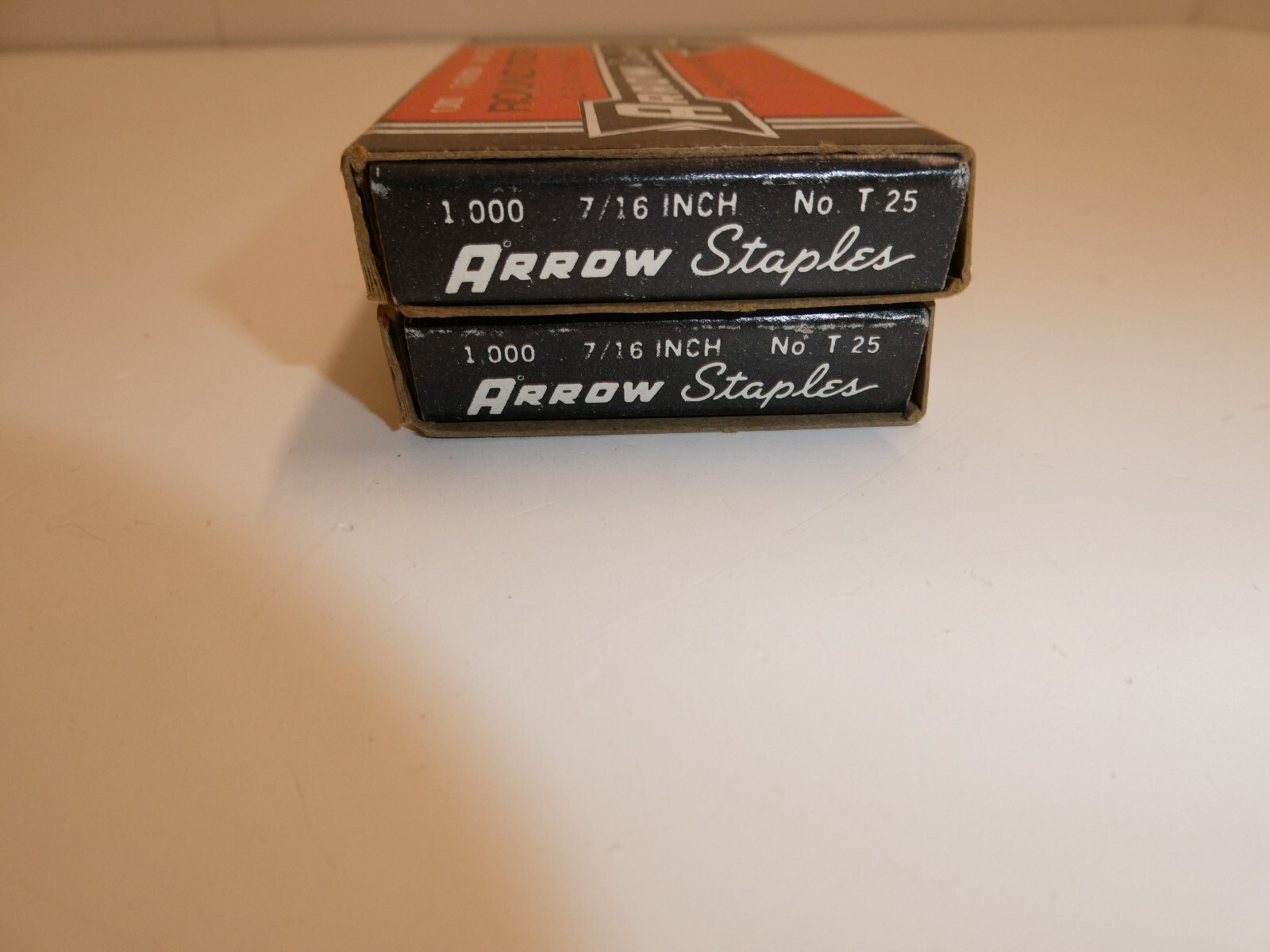 2 VTG NEW ARROW T25 STAPLES 7/16″ 14mm 2000 Staples Round Crown #259 Made in USA