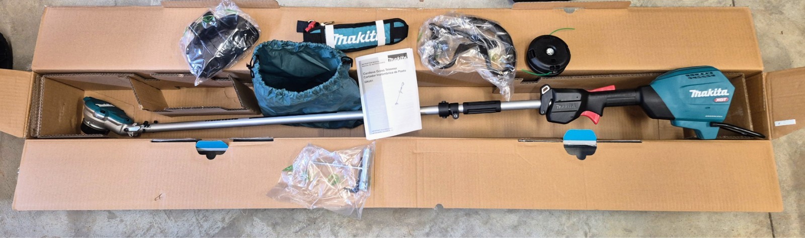 Makita GRU01Z 40V max XGT Brushless 15″ Cordless String Trimmer (Tool Only)