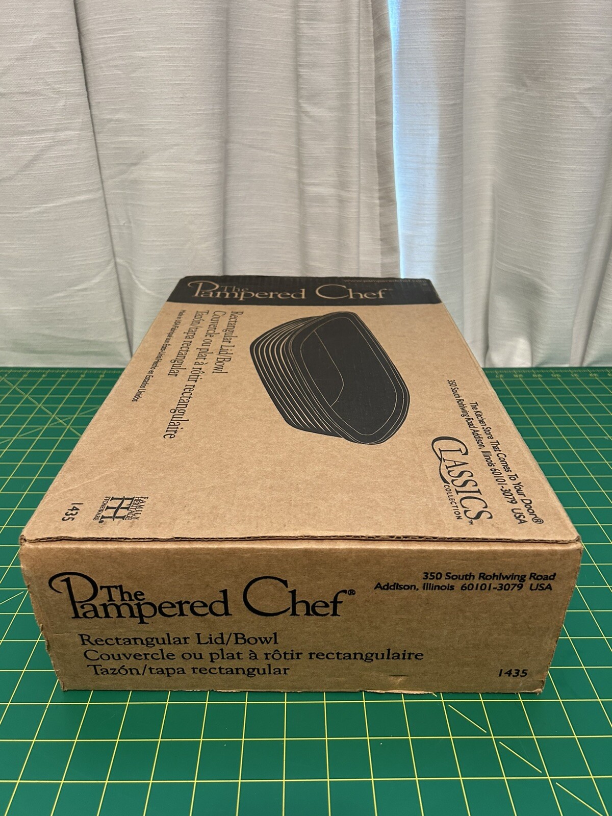 PAMPERED CHEF Family Heritage Classics STONEWARE Rectangular Lid Bowl Baker 1435