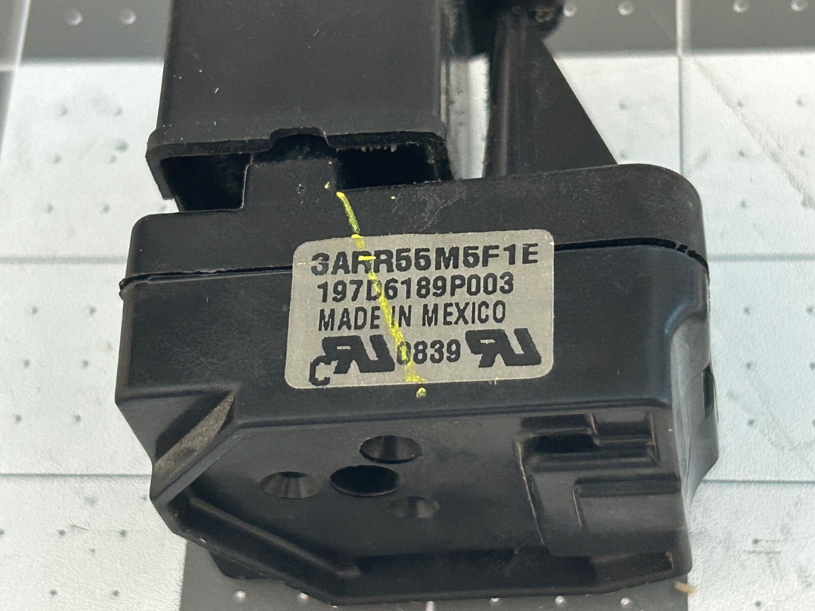 GE Refrigerator Relay P# 197D6189P003