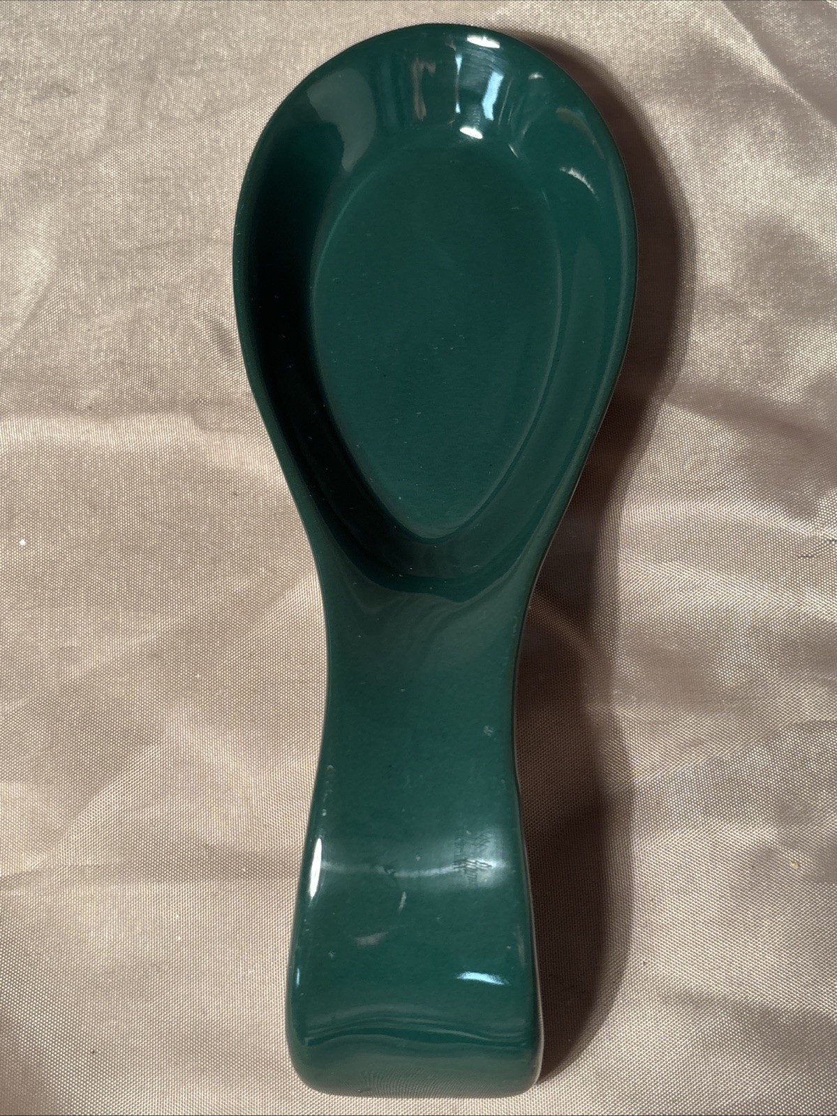 Green Solid Ceramic Spoon Rest Traditional Food Theme Less Than 10 in