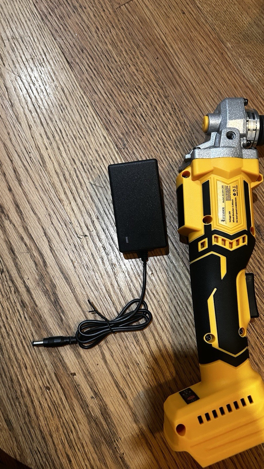 Kitesder 20V Brushless Cordless Angle Grinder Kit w/ Battery/Charger Guard