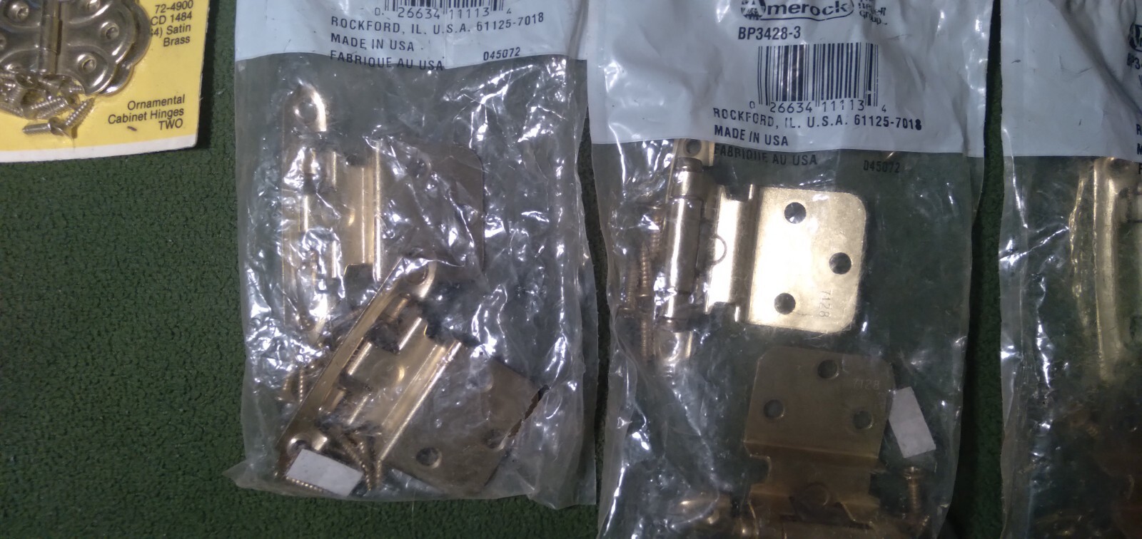 LOT OF Amerock Brass Self-Closing Cabinet Door Hinges PLUS GOLD STANLEY ALL NE)