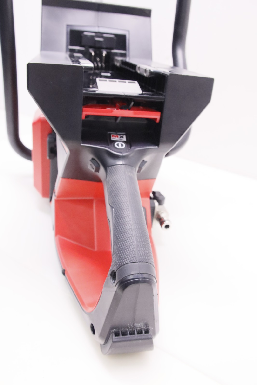 Milwaukee MXF314-2XC MX FUEL 14″ CUT-OFF SAW W. 2 XC406 Batt. & Charger W. Blade