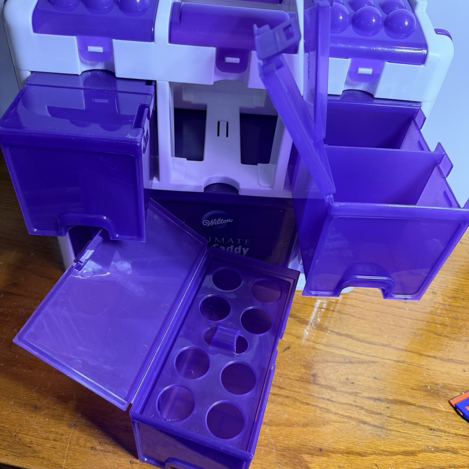 Wilton Ultimate Professional Cake Decorating Caddy Storage Box Purple