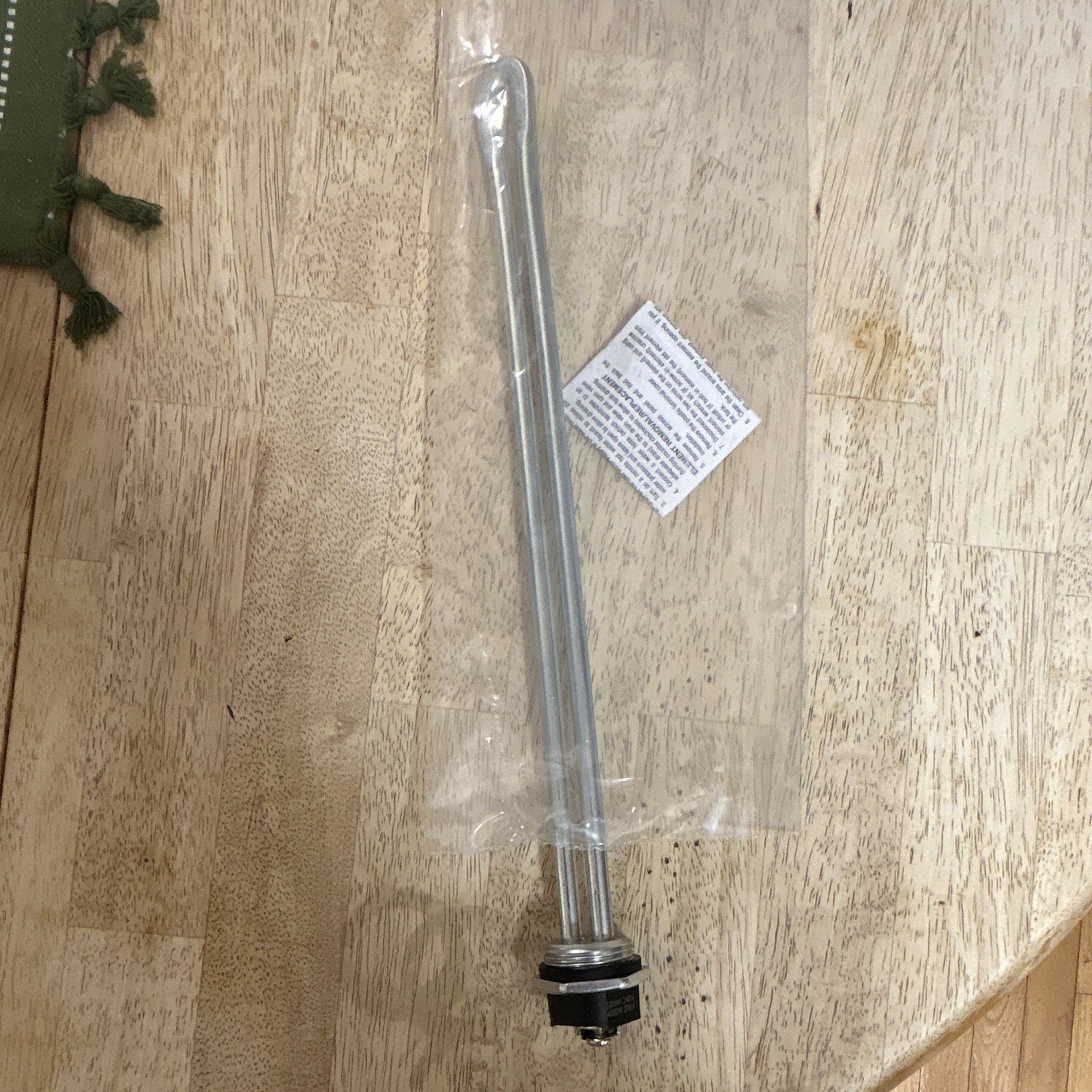 240V 2501-3000W 13in Water Heater Element White MPN 100108396 RC02805524/AR
