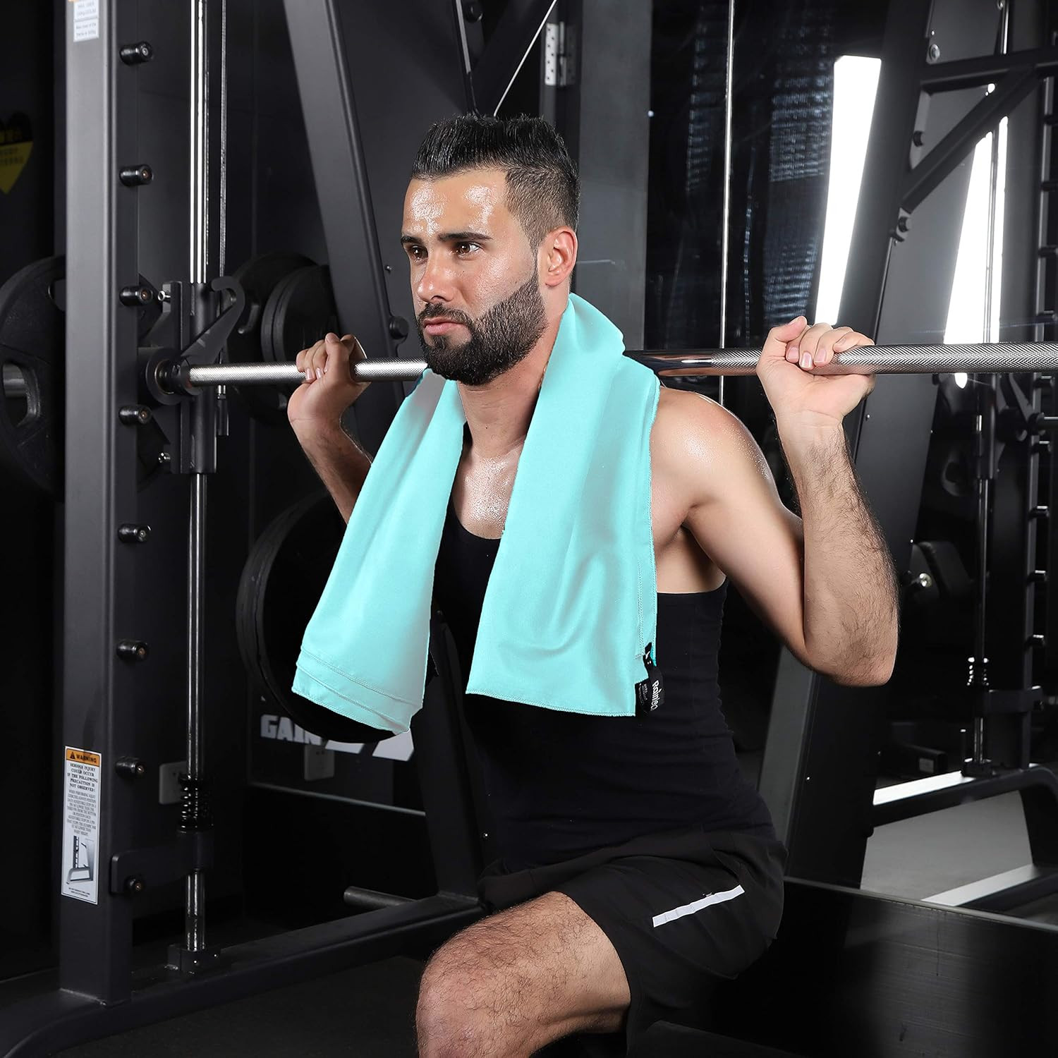Compact Microfiber Towel – Quick Dry, Ultra Absorbent, Ideal for Travel & Sports