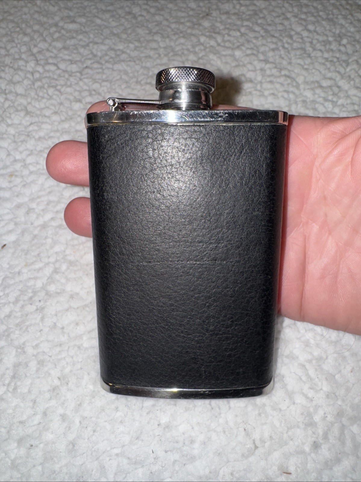 Wilsons Leather Wrapped Flask. Black Stainless Steel 18-8 3 1/2oz VG Con.