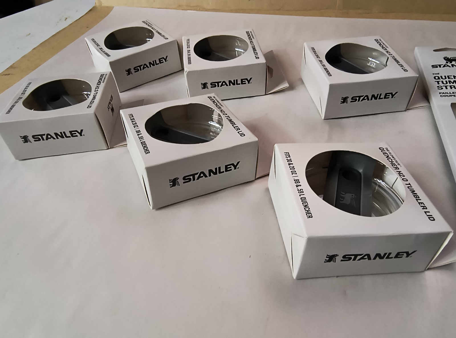 NEW Stanley The Flowstate Quencher H2.0 Tumbler Lid *LOT OF 6 Lids & STRAWS NIB