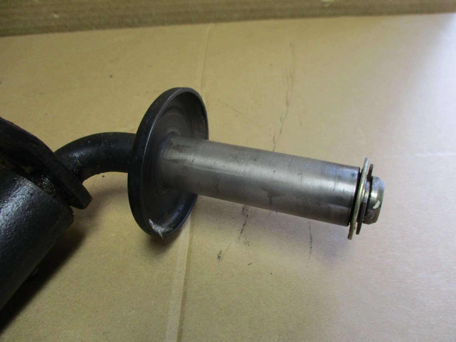 John Deere GT225 Front Axle