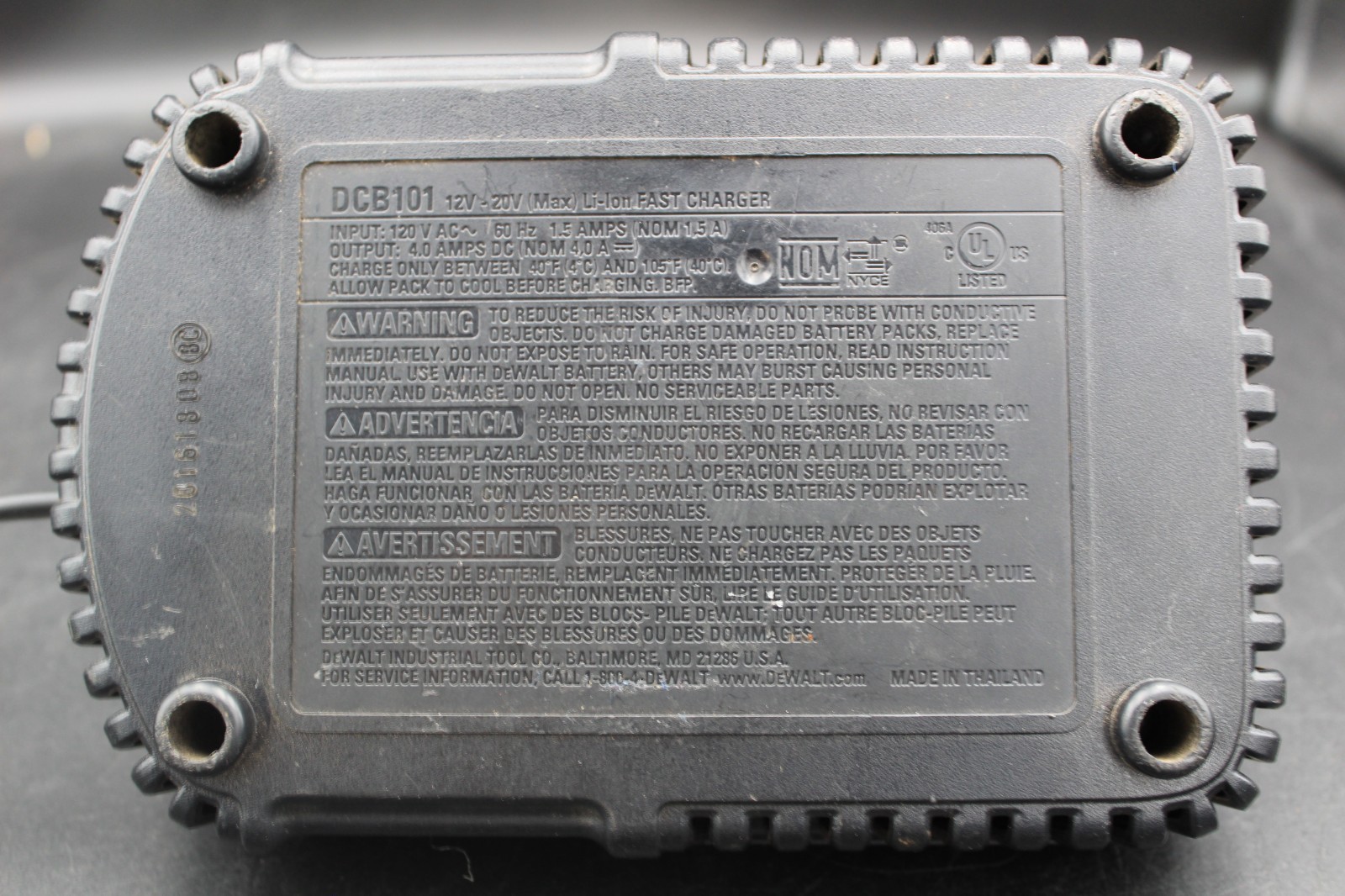 Dewalt DCB101 12V to 20V Lithium-Ion Battery Charger Genuine OEM