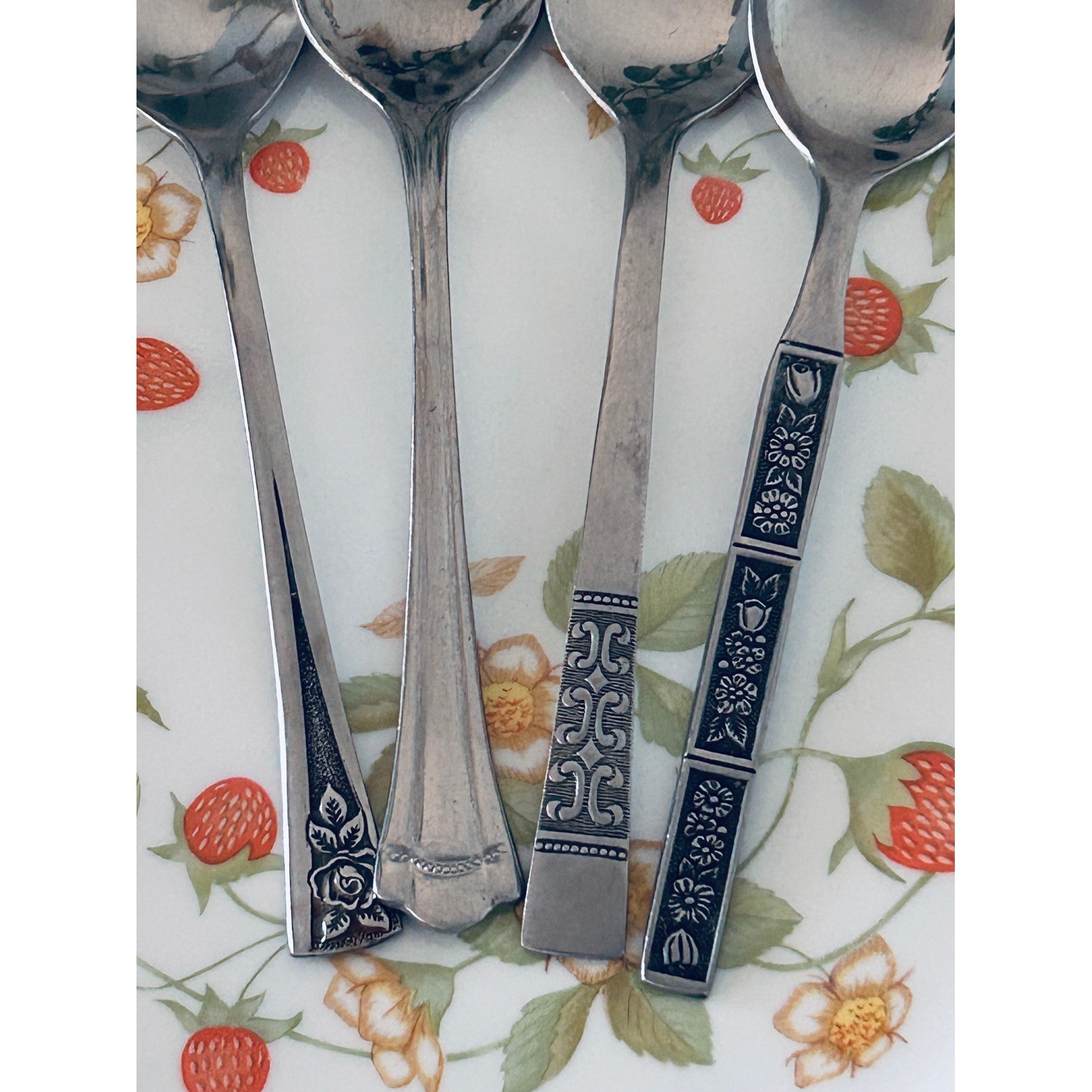 Vintage Mismatched Stainless Flatware Set Service for 4 20pc Floral Boho MCM