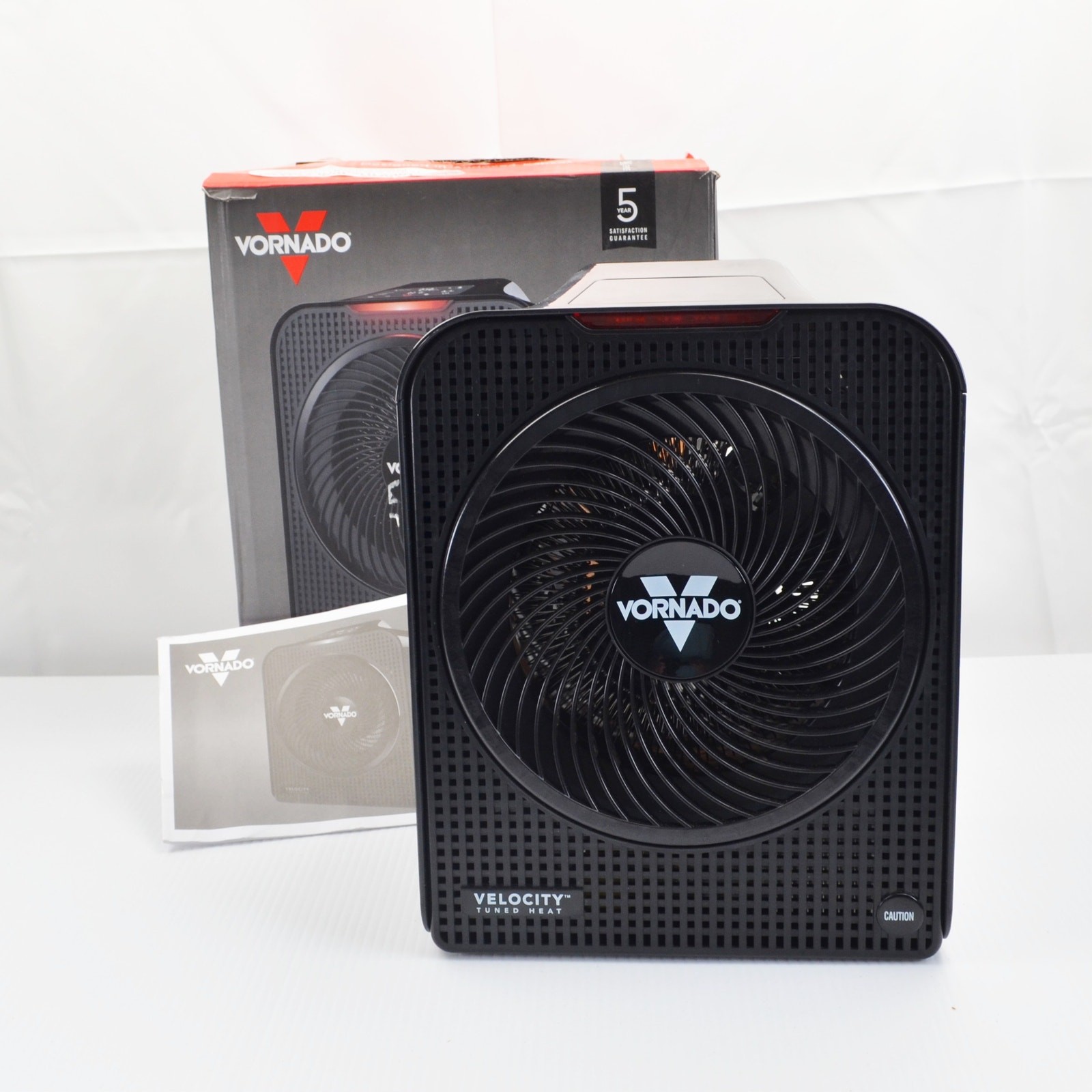 Vornado Velocity 5 Whole Room 1500-Watt 5118 BTU Electric Heater 250 sq ft
