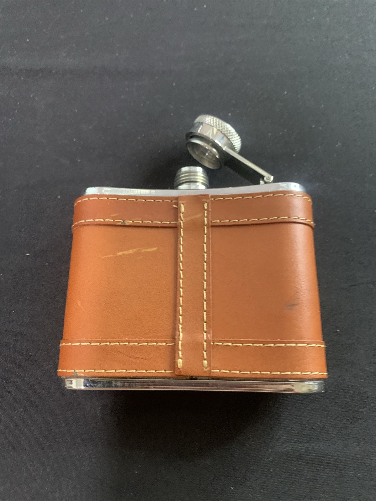 Dewars 12 Scotch Whiskey Pocket Flask Brown Leather and Stainless Steel 4 oz