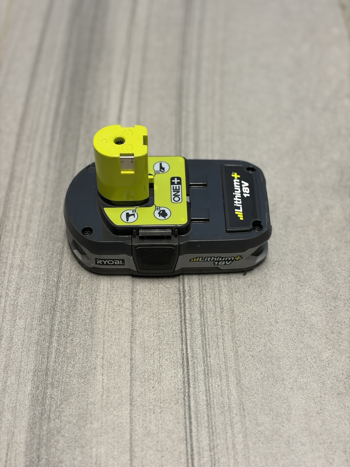 RYOBI P107 One+ 18 V Compact Lithium Ion 1.5 Ah Battery (Single Battery)