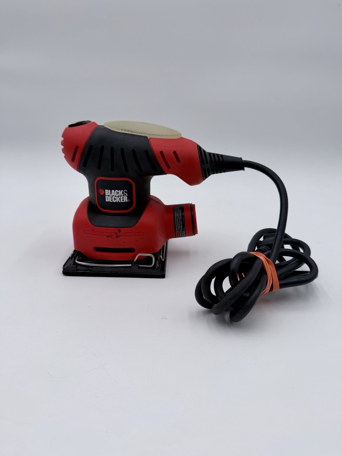 Black+Decker FS600G Type 1 1/4 Sheet Finishing Palm Sander Corded W Bag Working