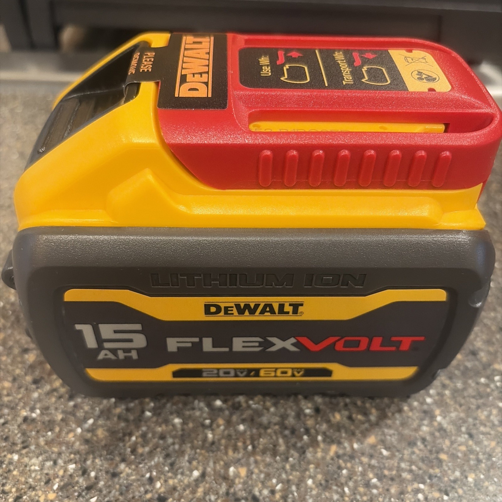 NEW Genuine DEWALT DCB615 20v/60v Max FLEXVOLT 15 Ah Li-Ion Battery NEW IN BOX