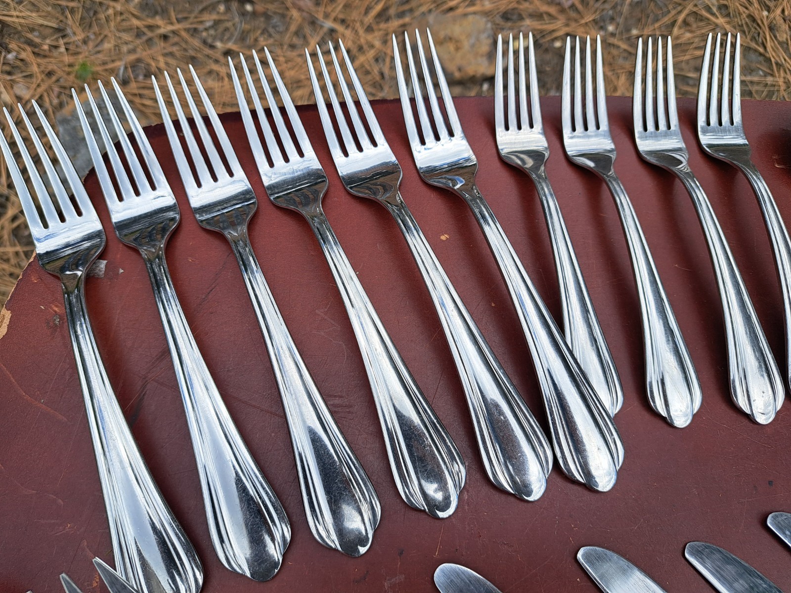Waterford LINEAR 18/10 Stainless Flatware Vietnam Lot Of 25 Pieces