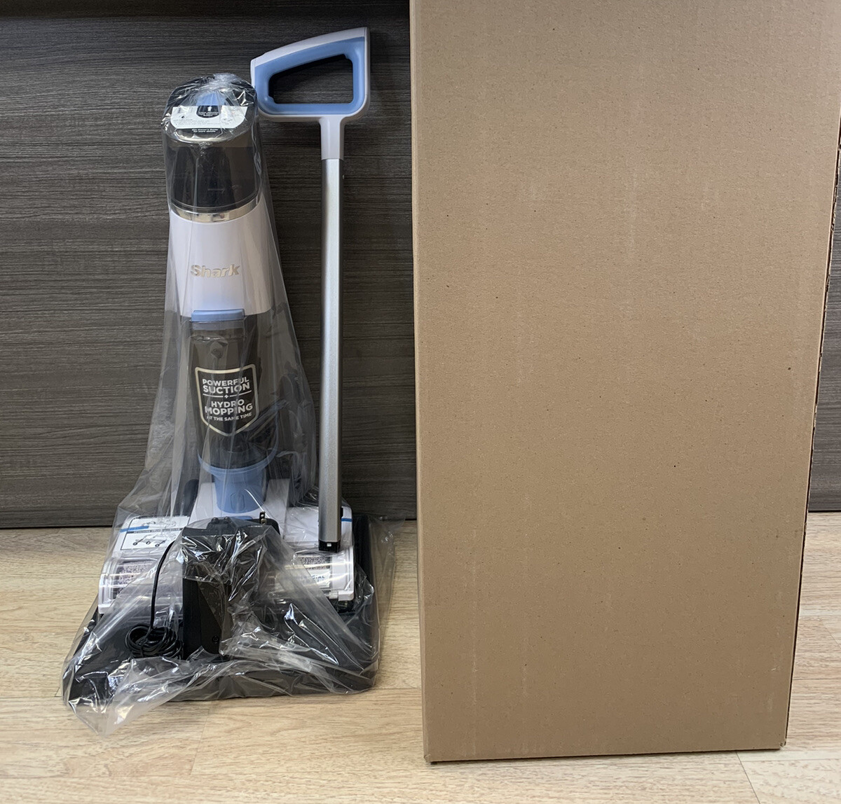 Shark WD201 HydroVac Cordless [3-in-1] Vacuum, Mop & Self-Cleaning[REFURBISHED]