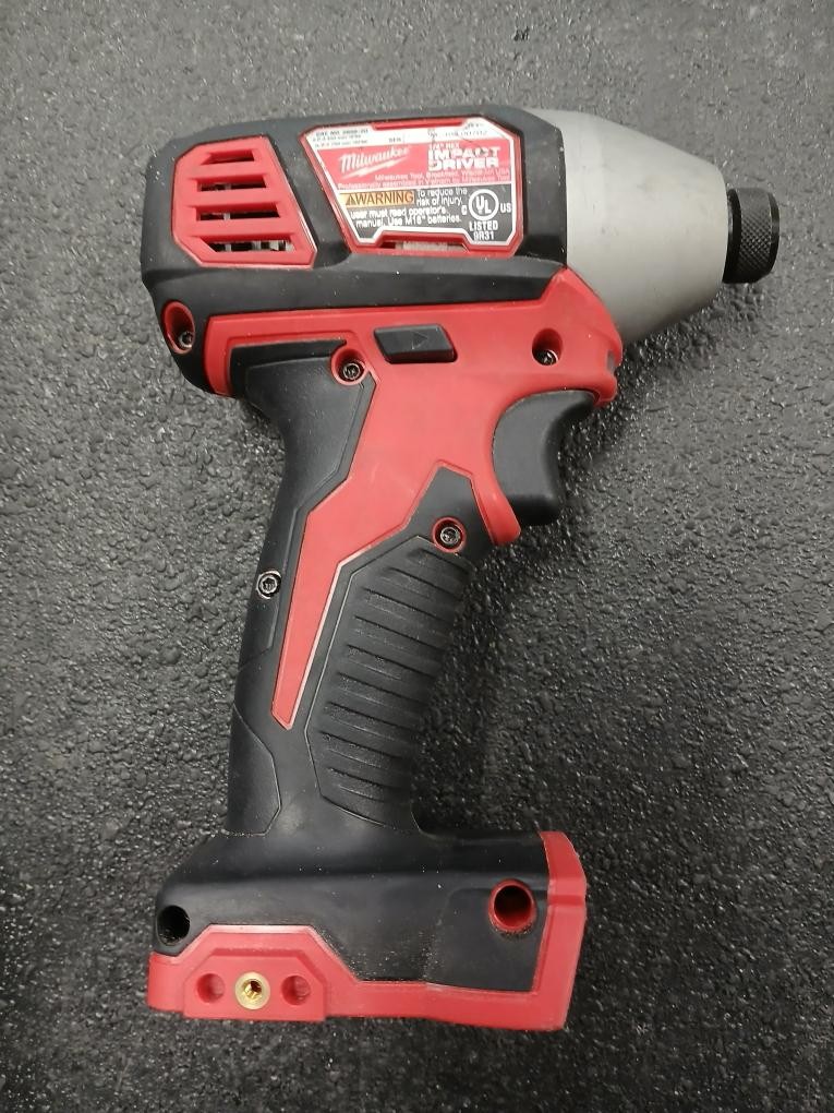 MILWAUKEE TOOLS 2656-20 – IMPACT DRIVER (P11033333)